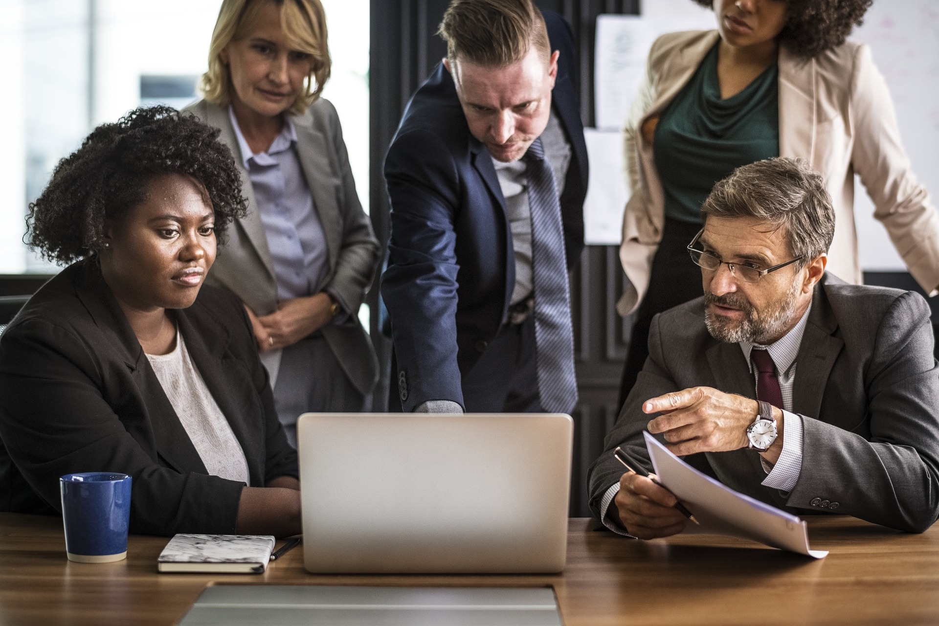 6-impactful-tactics-for-mastering-the-art-of-managing-people-1